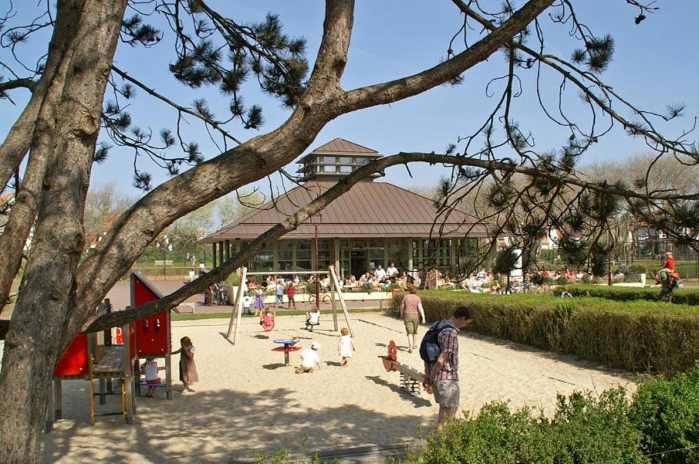 Relax @The Beach De Haan Exterior photo